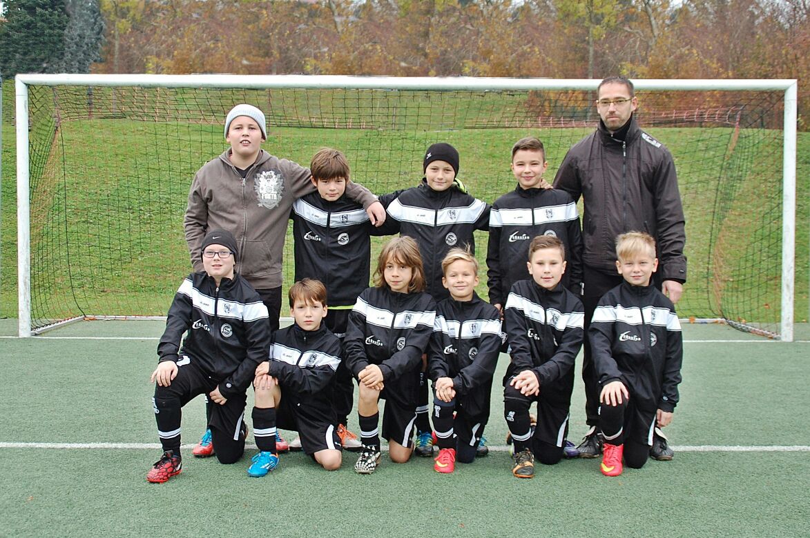 Offensives Spektakel: Die E1-Junioren 2014/2015 des VfL Pirna-Copitz.