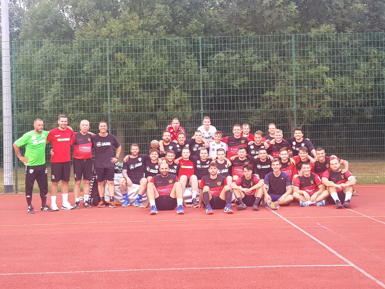 Fußball trifft Handball! Die Teams vom VfL Pirna-Copitz und vom ESV Lok Pirna trainierten gemeinsam. Foto: ESV Lok Pirna