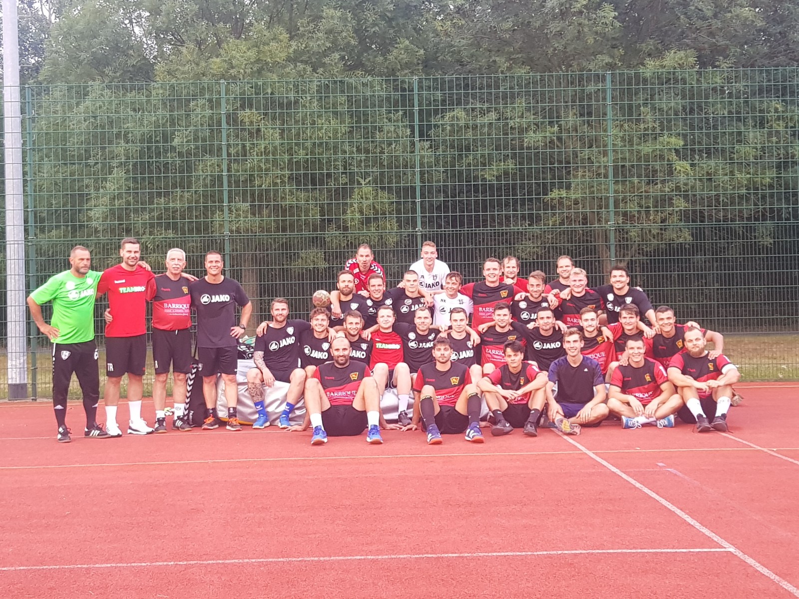 Fußball trifft Handball! Die Teams vom VfL Pirna-Copitz und vom ESV Lok Pirna trainierten gemeinsam. Foto: ESV Lok Pirna