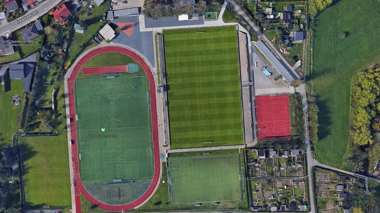 Moderne Anlage: das Sportareal des VfL Pirna-Copitz an der Birkwitzer Straße. Screenshot: Google-Maps