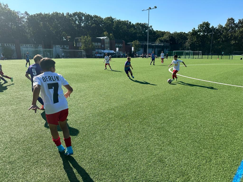 Besonderes Erlebnis: Die D-Jugend des VfL beim überregionalen Leistungsvergleich in Berlin. Foto: VfL