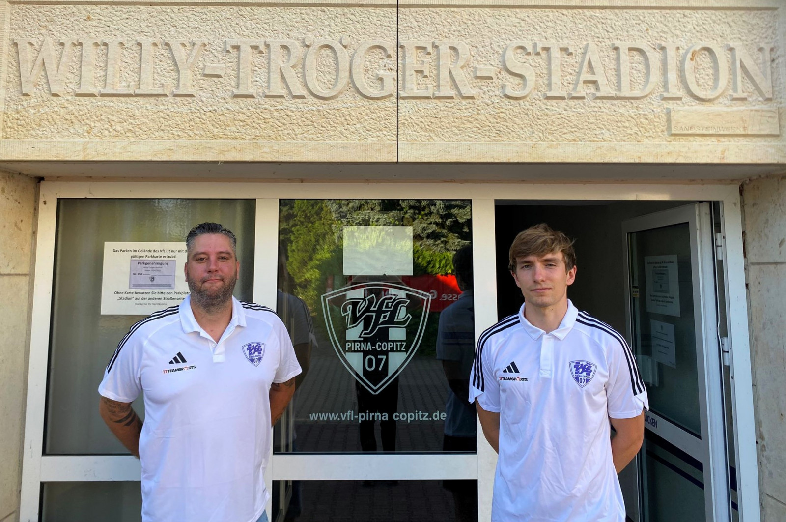 Bei VfL-Cheftrainer Nico Kessler und Jakob David, dem Sportlichen Leiter des VfL, ist die Freude auf die Zusammenarbeit groß. Foto: VfL