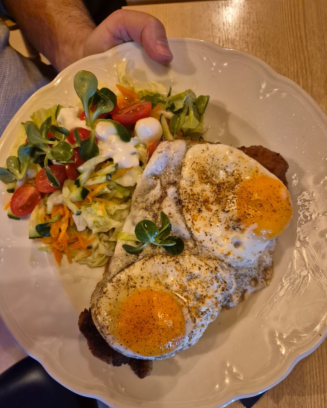 In der VfL-Gastronomie dürfen sich die Gäste auf leckere Speisen freuen. Foto: privat