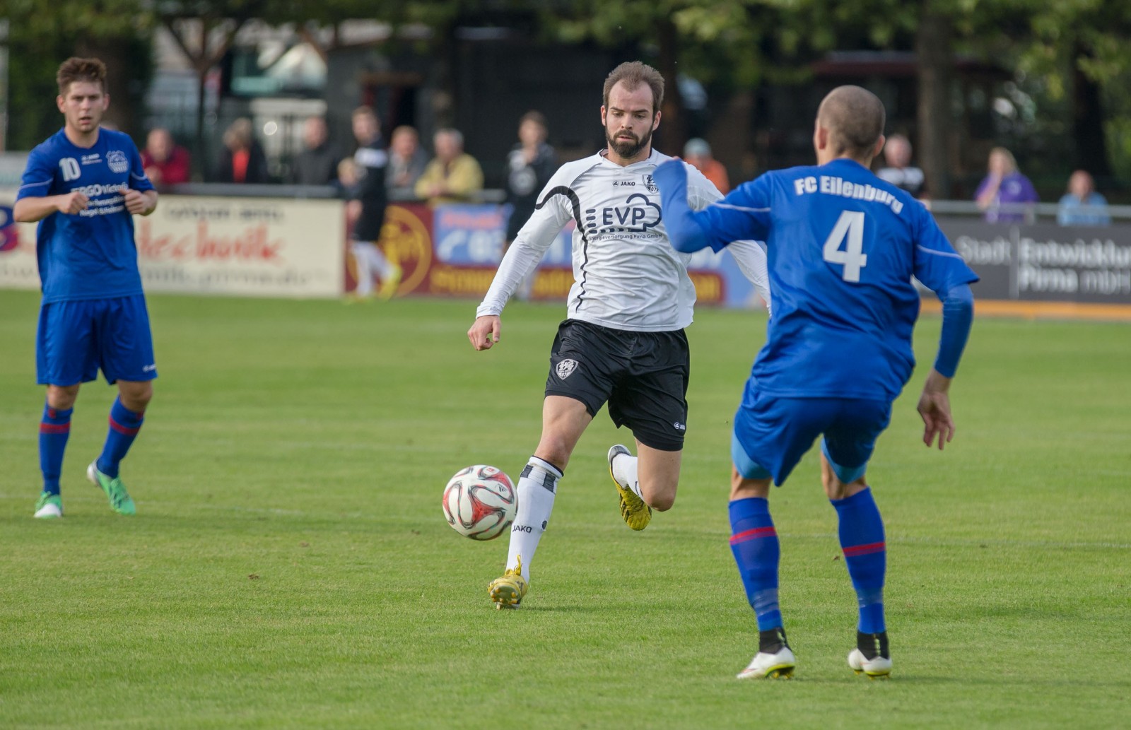 Kapitän und Antreiber: Christoph Hartmann vom VfL Pirna. Foto: Marko Förster