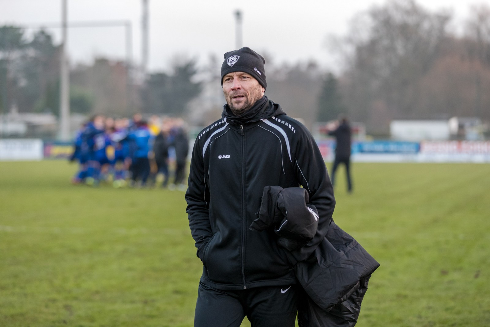 Unzufrieden! Die 1:4-Heimniederlage gegen Eilenburg schmeckte VfL-Trainer Nico Däbritz überhaupt nicht. Foto: Marko Förster