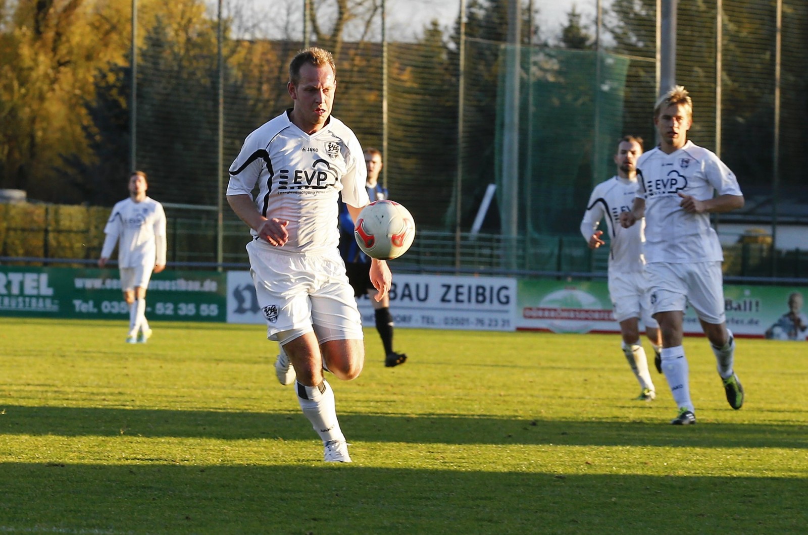 Offensive! Die Copitzer drängen mit Berko Berthold nach vorne. Foto: Marko Förster