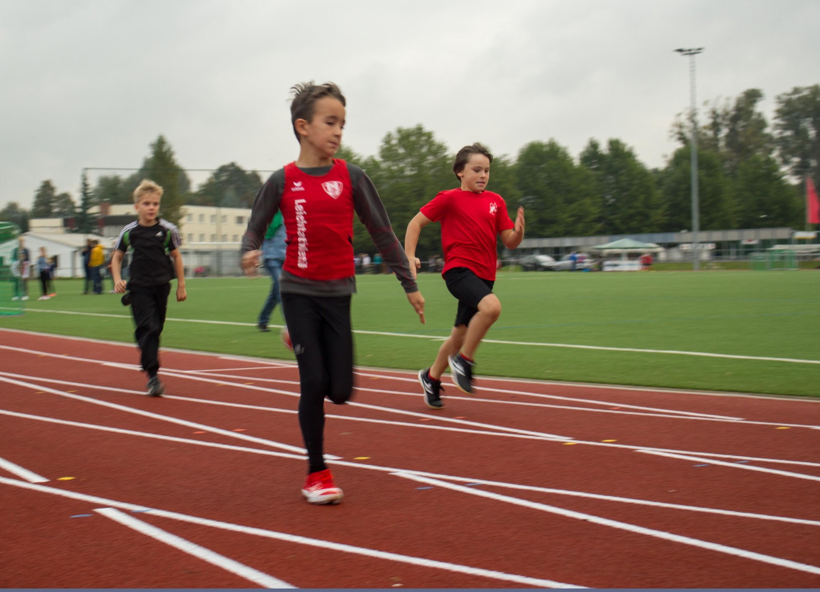 VfL-Sportler Aron im 50-Meter-Lauf. Foto: VfL