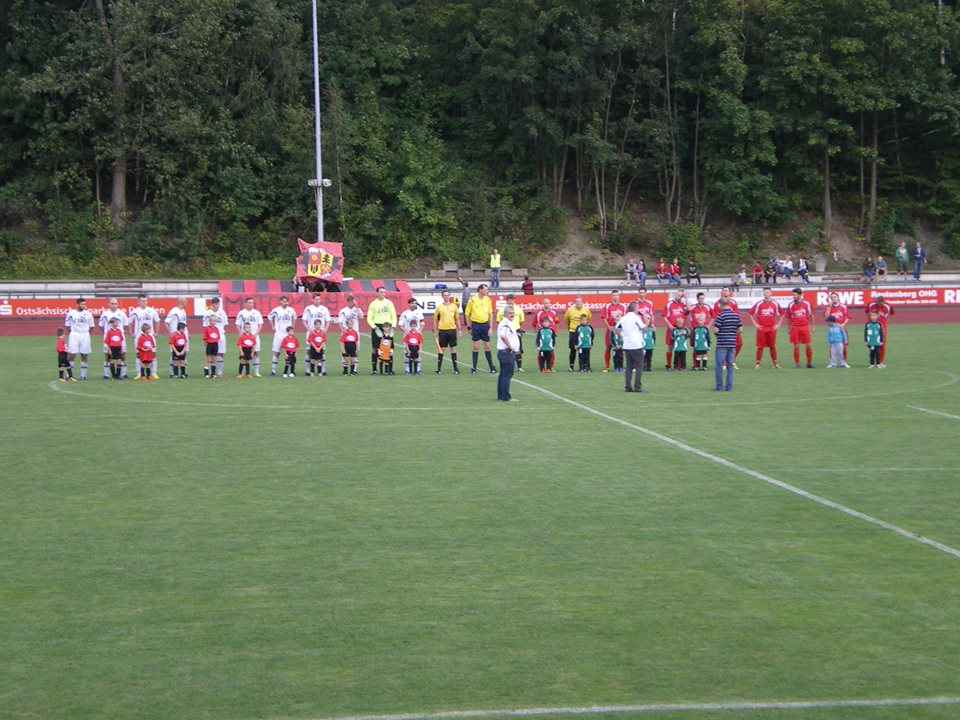 Saisoneröffnung Kreisoberliga: Die Spieler sind bereit. Foto: Hoppertier