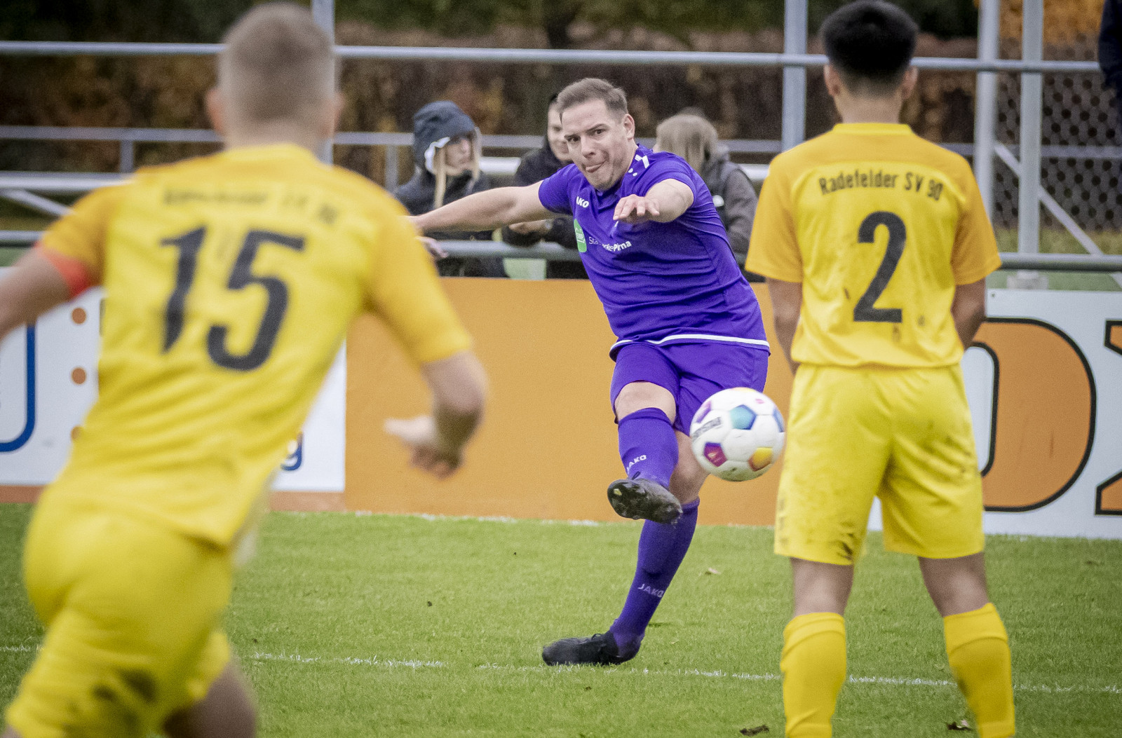 Erfahrung und Übersicht: Das sind einige der Qualitäten von VfL-Spieler Florian Glöß. Foto: Marko Förster