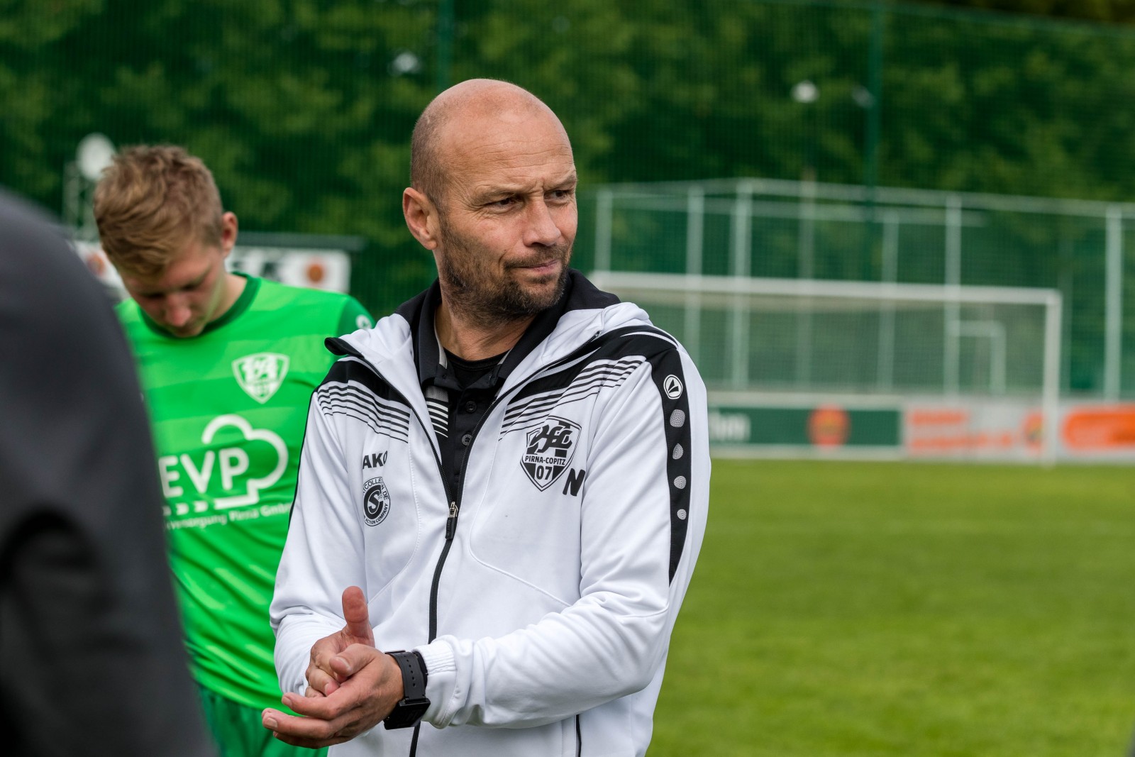 Hat stets einen Plan im Kopf: VfL-Trainer Nico Däbritz. Foto: Marko Förster