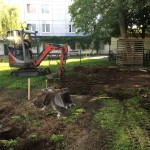 Baggern für den Holzspielplatz: Beim VfL Pirna beginnen die Bauarbeiten. Foto: VfL/oh