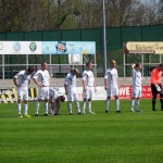 Die VfL-Mannschaft grüßt die Zuschauer.