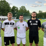 Ein Trio als Verstärkung! Die VfL-Coaches Enrico Mühle (li.) und Frank Paulus (re.) freuen sich auf Marcel Reck (2. v. li.), Tim Reichl (M.) und Nico Wermann (2. v. re.). Foto: VfL/rz