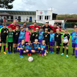 Gemeinsames Teamfoto: Die D-Jugendkinder vom SK Bezd?kov und vom VfL Pirna-Copitz. Foto: VfL