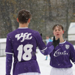 Abklatschen, auflaufen und angreifen: Die VfL-Talente sind füreinander da. Foto: VfL/Maximilian Arlt