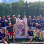 Herzlichen Glückwunsch! Die &quotZweite" des VfL jubelt über den Aufstieg in die Kreisliga. Foto: VfL