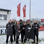 Der VfL Pirna-Copitz dankt der Ostsächsischen Sparkasse Dresden für die finanzierten Winterjacken. Foto: VfL