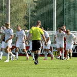 Nach einem Torerfolg jubeln die VfL-Kicker am liebsten gemeinsam. Foto: VfL/jf