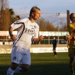 Tor! VfL-Angreifer Kreher jubelt, der Gegner-Keeper flucht. Foto: Marko Förster