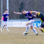 Ronny Kreher vom VfL Pirna treibt den Ball nach vorne. Foto: Marko Förster