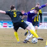 Ackert um jeden Zentimeter: VfL-Spieler Martin Schmidt. Foto: Marko Förster