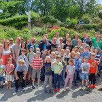 Ein herrlicher Tag! Die G-Jugend (&quotBambinis") und F-Jugend feierten einen gemeinsamen Saisonabschluss in der &quotKleinen Sächsischen Schweiz" in Dorf Wehlen - auch viele Eltern waren dabei. Foto: VfL/privat