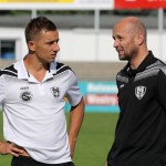 Im Gespräch: VfL-Trainer Nico Däbritz (re.) spricht viel mit seinem Stürmer Ronny Kreher. Foto: www.denistrapp.de