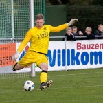 Starker Rückhalt: VfL-Keeper Christian Tietz beim Abstoß. Foto: Marko Förster