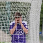 Ins Netz gegangen: VfL-Spieler Martin Schmidt. Foto: Marko Förster