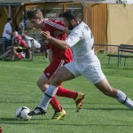 Starke Zweikampfführung und Ball im Blick - das gilt für die VfL-Reserve. Foto: Marko Förster