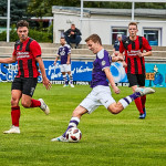 Einfach mal mutig abziehen: VfL-Offensivspieler John-Benedikt Henschel. Foto: Marko Förster