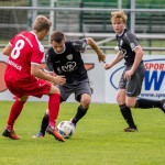 Mit viel Power geht VfL-Offensivspieler Martin Schmidt ins Dribbling. Foto: Marko Förster