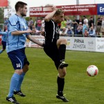 VfL-Stürmer Ronny Kreher schirmt den Ball ab. Foto: Marko Förster