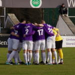 Teamgeist! Der VfL Pirna macht sich vor jedem Spiel gemeinsam stark. Foto: Marie Grasse